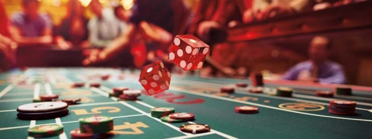 Tangkapan layar aplikasi mobile lxgrup yang menampilkan pasar Liga 1 dan live-dealer tables